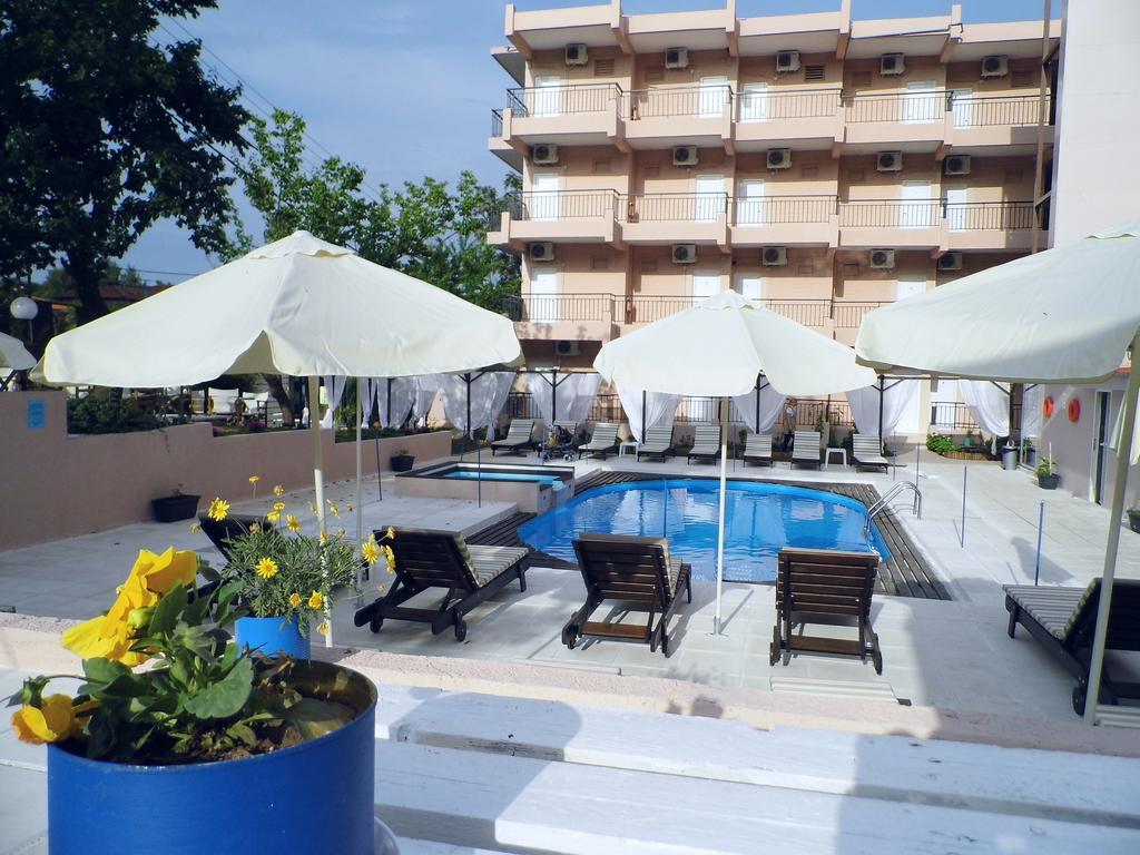Golden Beach Hotel Метаморфосі Екстер'єр фото