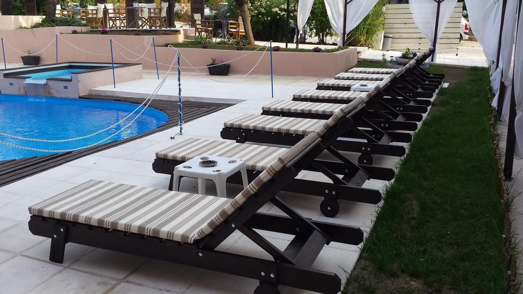 Golden Beach Hotel Метаморфосі Екстер'єр фото