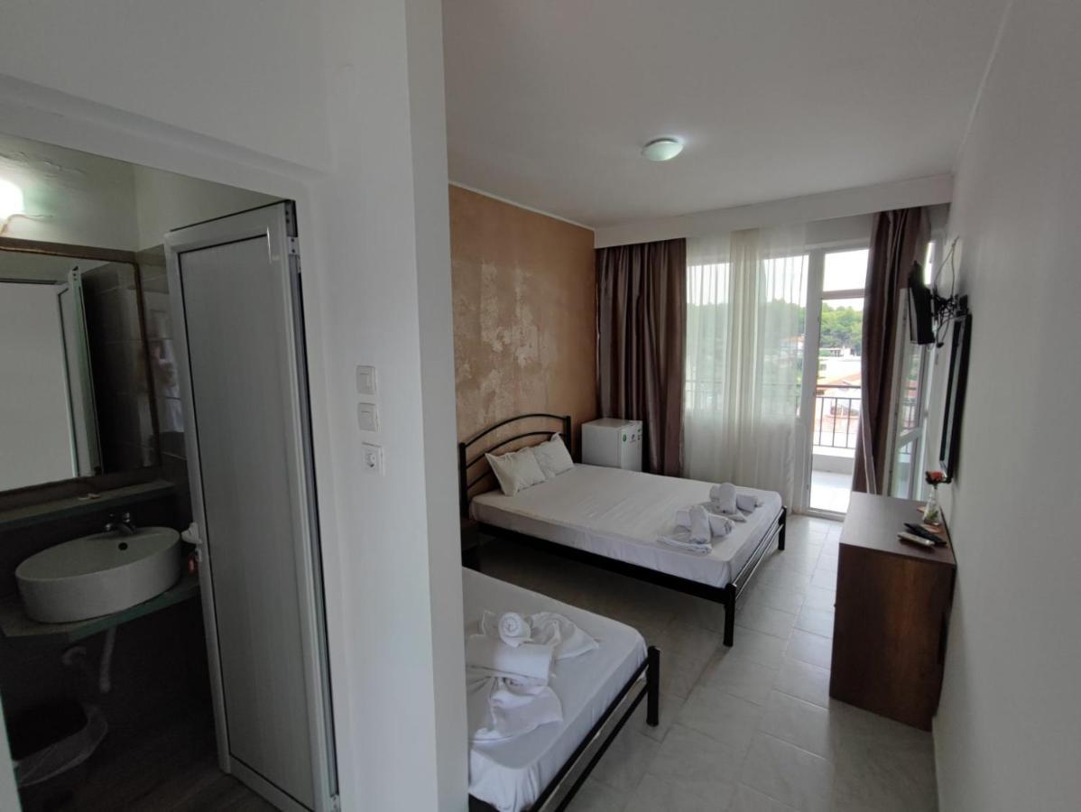 Golden Beach Hotel Метаморфосі Екстер'єр фото